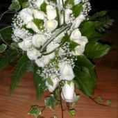 bouquet sposa di rose akito