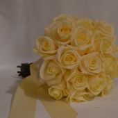 bouquet da sposa di rose avorio